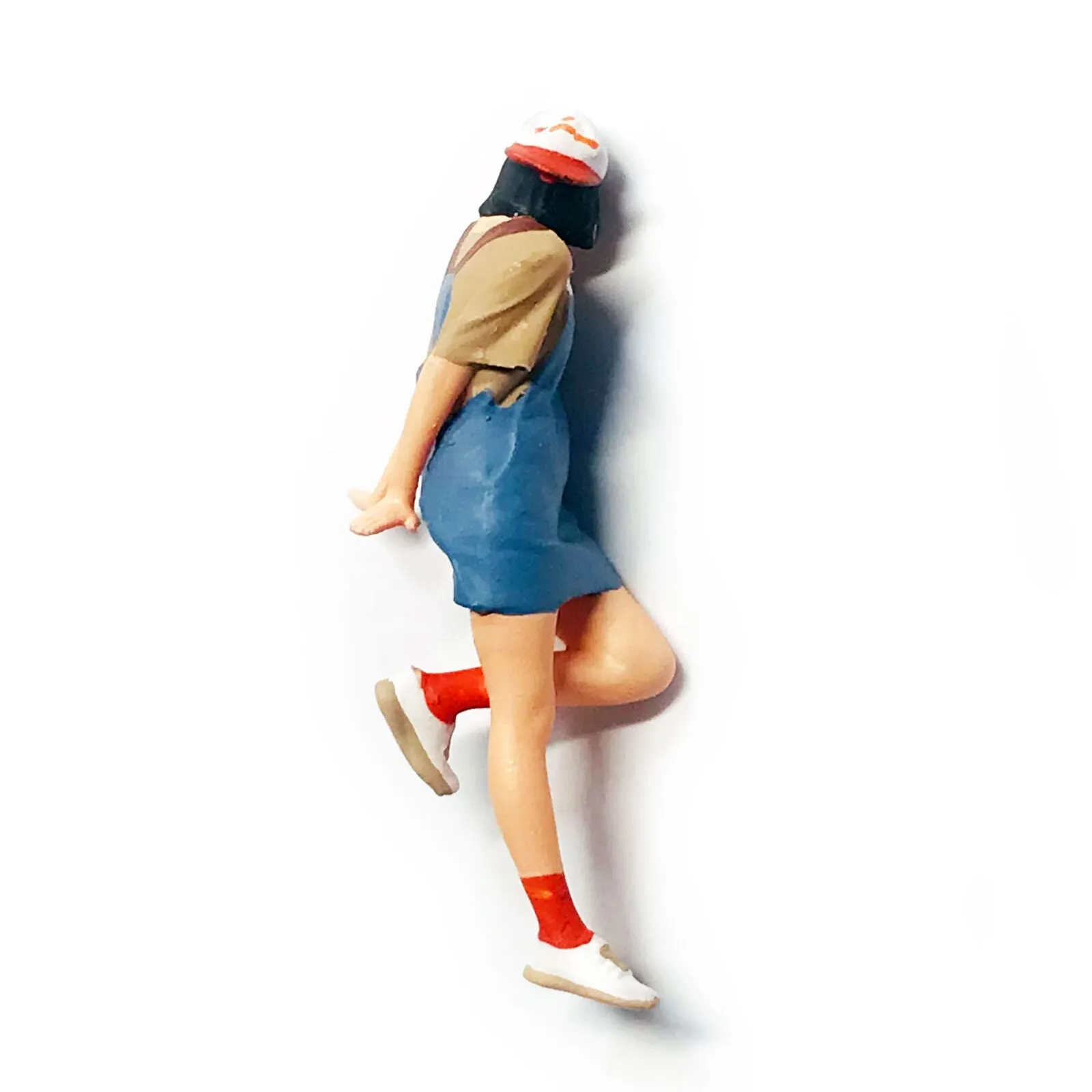 1:64 Painted Figure Mini Model Miniature Resin Diorama Braces Skirt Girl Sand