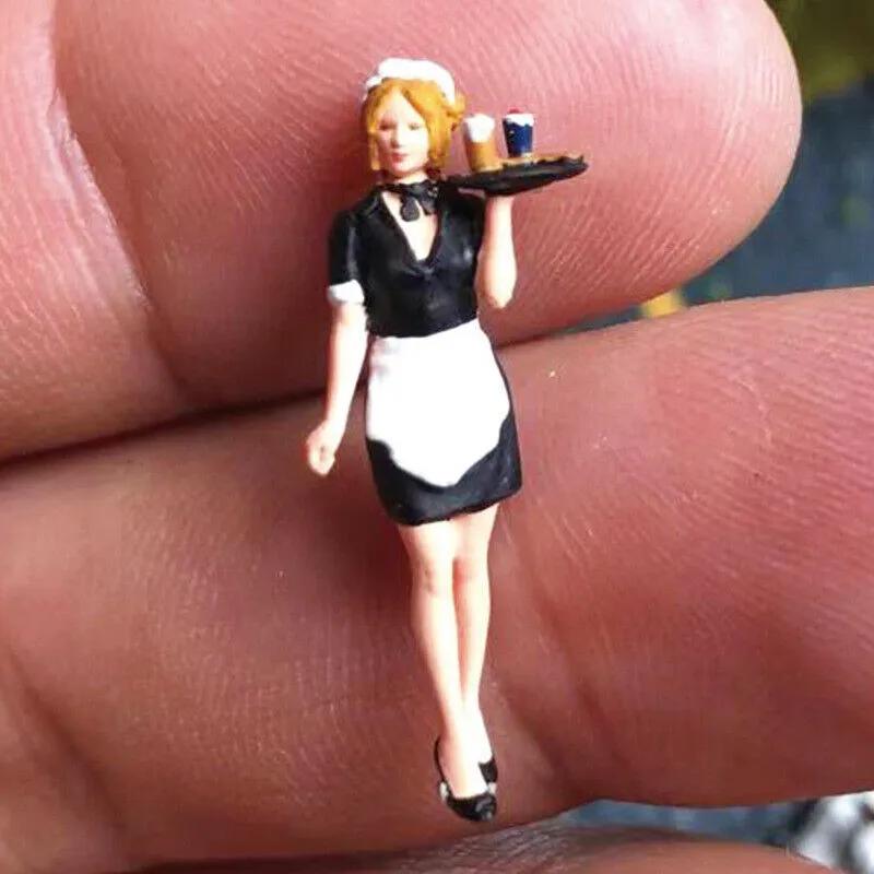 1:64 Painted Figure Mini Model Miniature Resin Diorama Cafe Restaurant Waiter