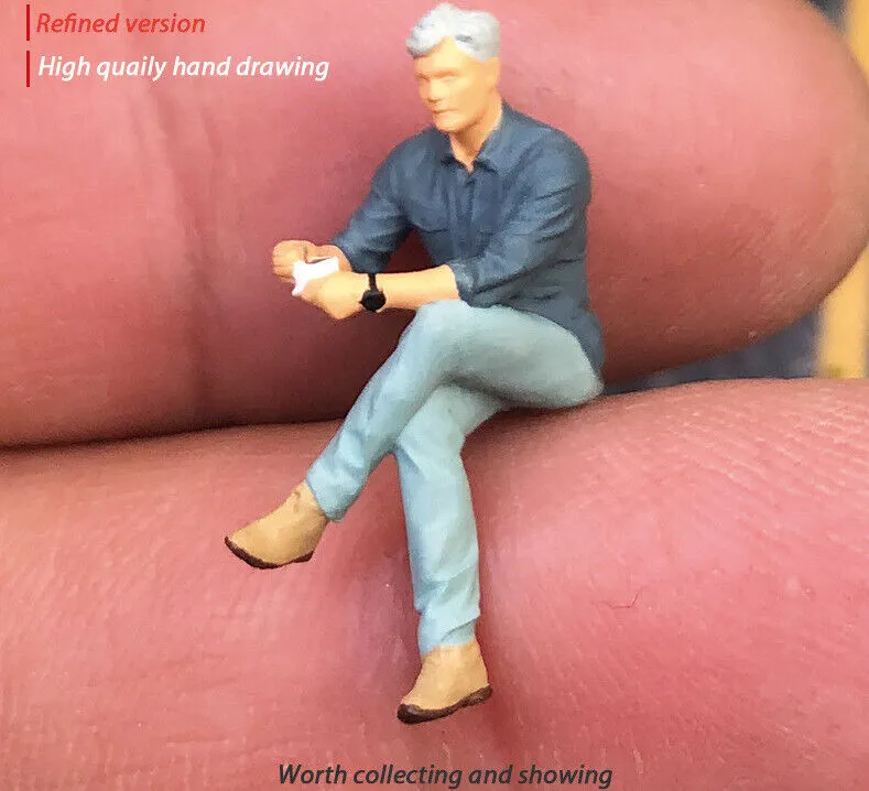 1:64 Painted Figure Mini Model Miniature Resin Diorama Cafe Restaurant Waiter