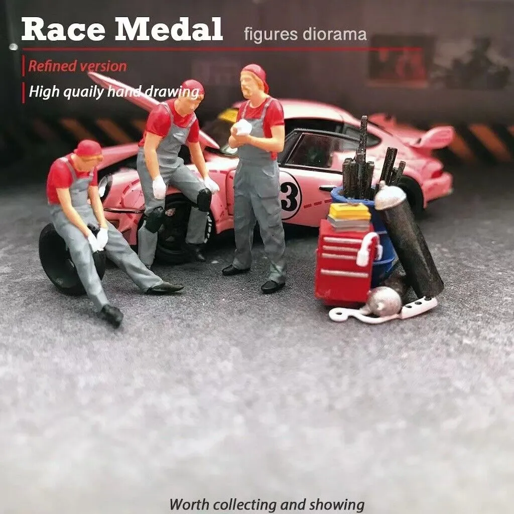 1:64 Painted Figure Mini Model Miniature Resin Diorama Car Repairman Repaired R