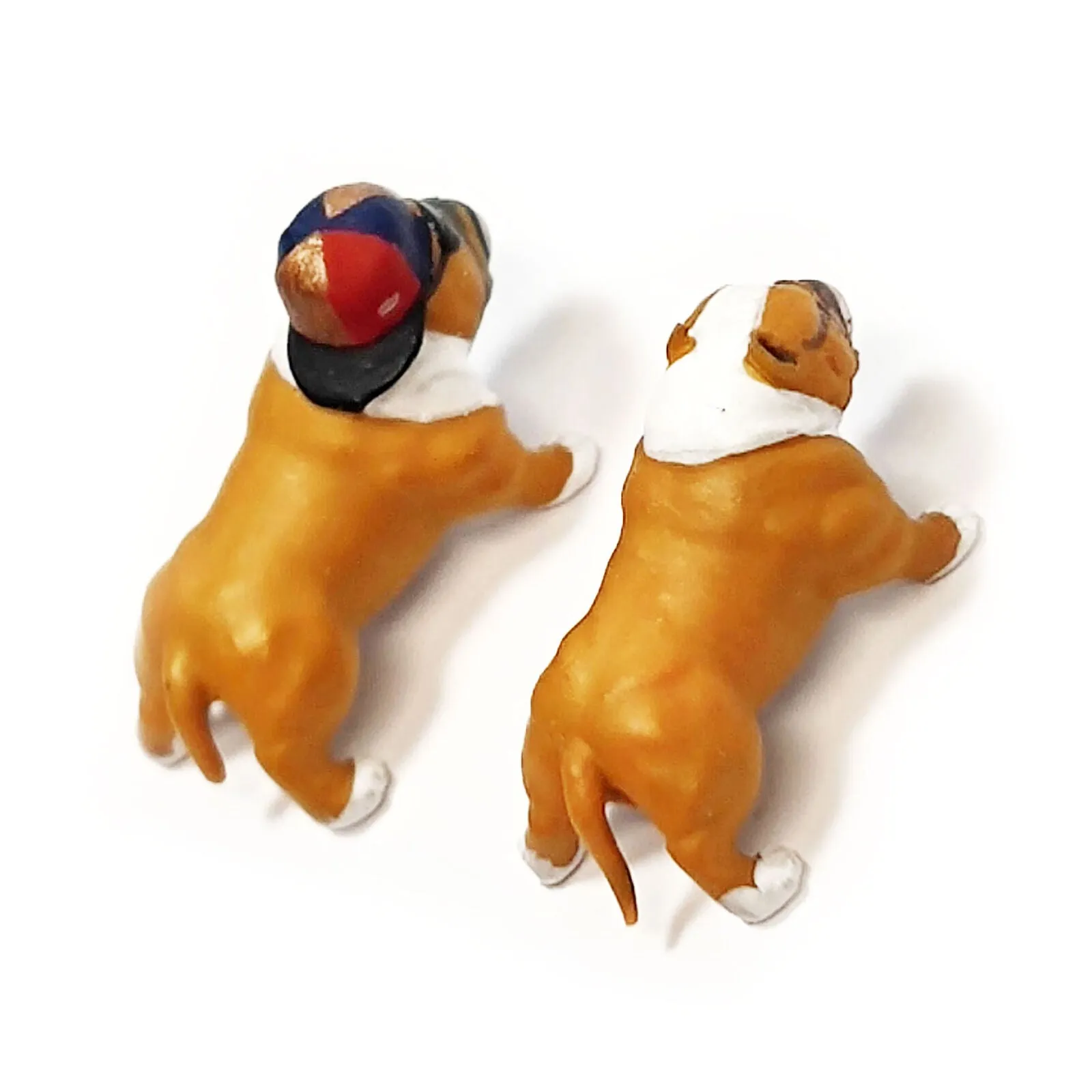 1:64 Painted Figure Mini Model Miniature Resin Diorama Sand BullDog Pet Decor