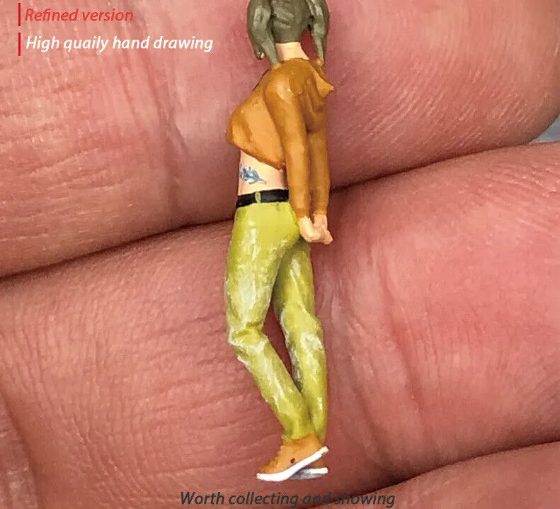 1:64 Painted Figure Mini Model Miniature Resin Diorama Sand Trendy Tattoo Girl
