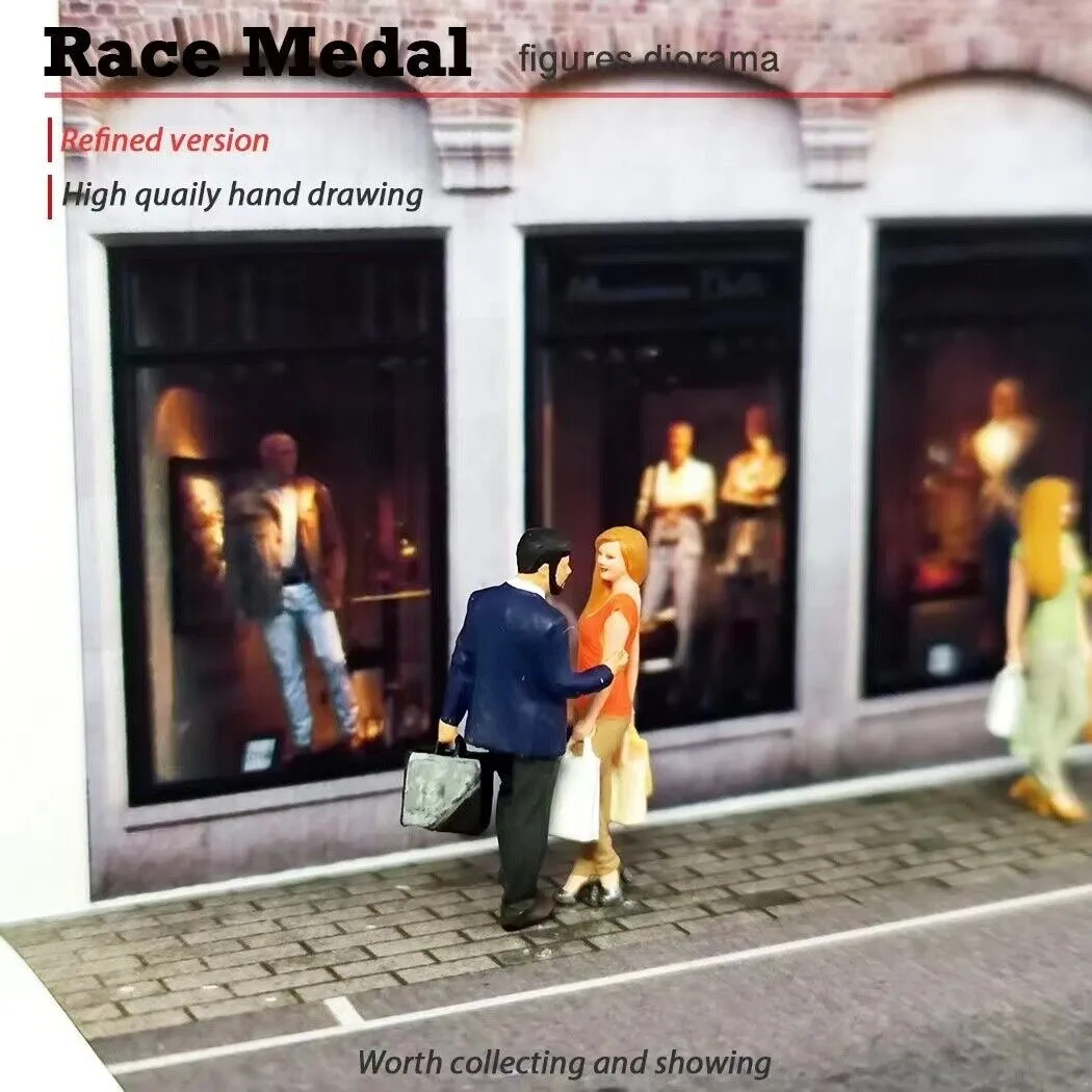 1:64 Painted Figure Mini Model Miniature Resin Diorama Shopaholic Shopping Lady