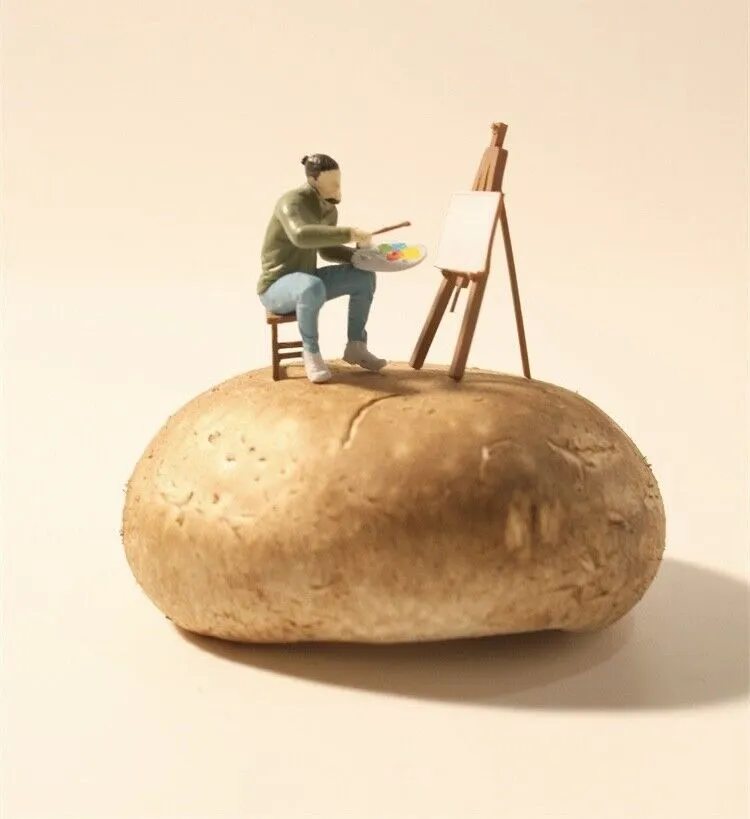 1:64 Painted Figure Model Miniature Resin Diorama Sand Artists Painting Painter