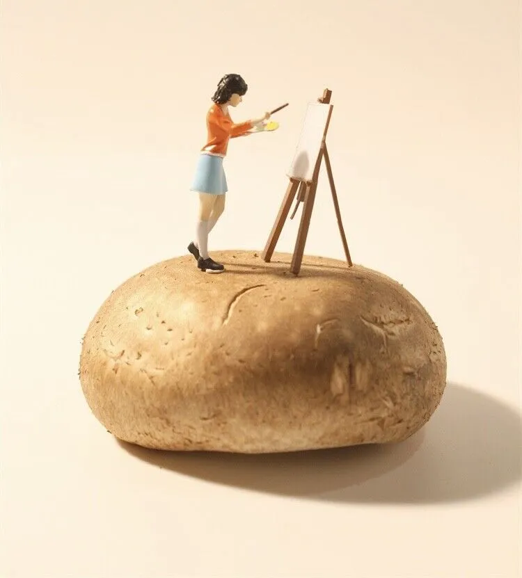 1:64 Painted Figure Model Miniature Resin Diorama Sand Artists Painting Painter