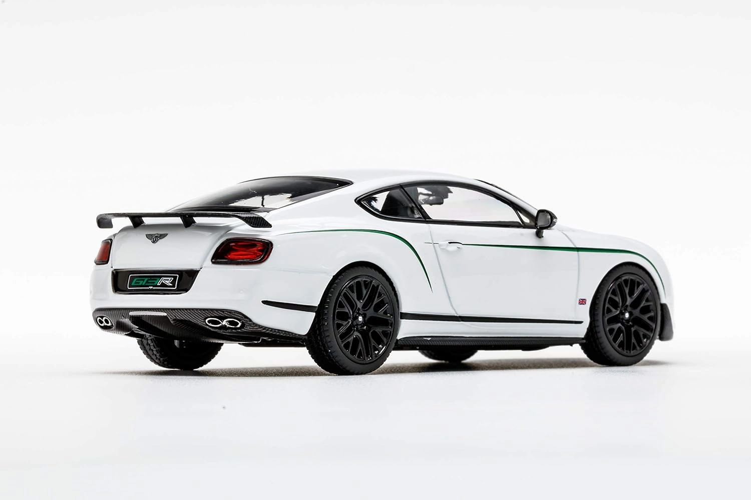 Almost Real 430401 Bentley Continental GT3-R - 2015 - White, 1/43 Scale Finished Mini Car