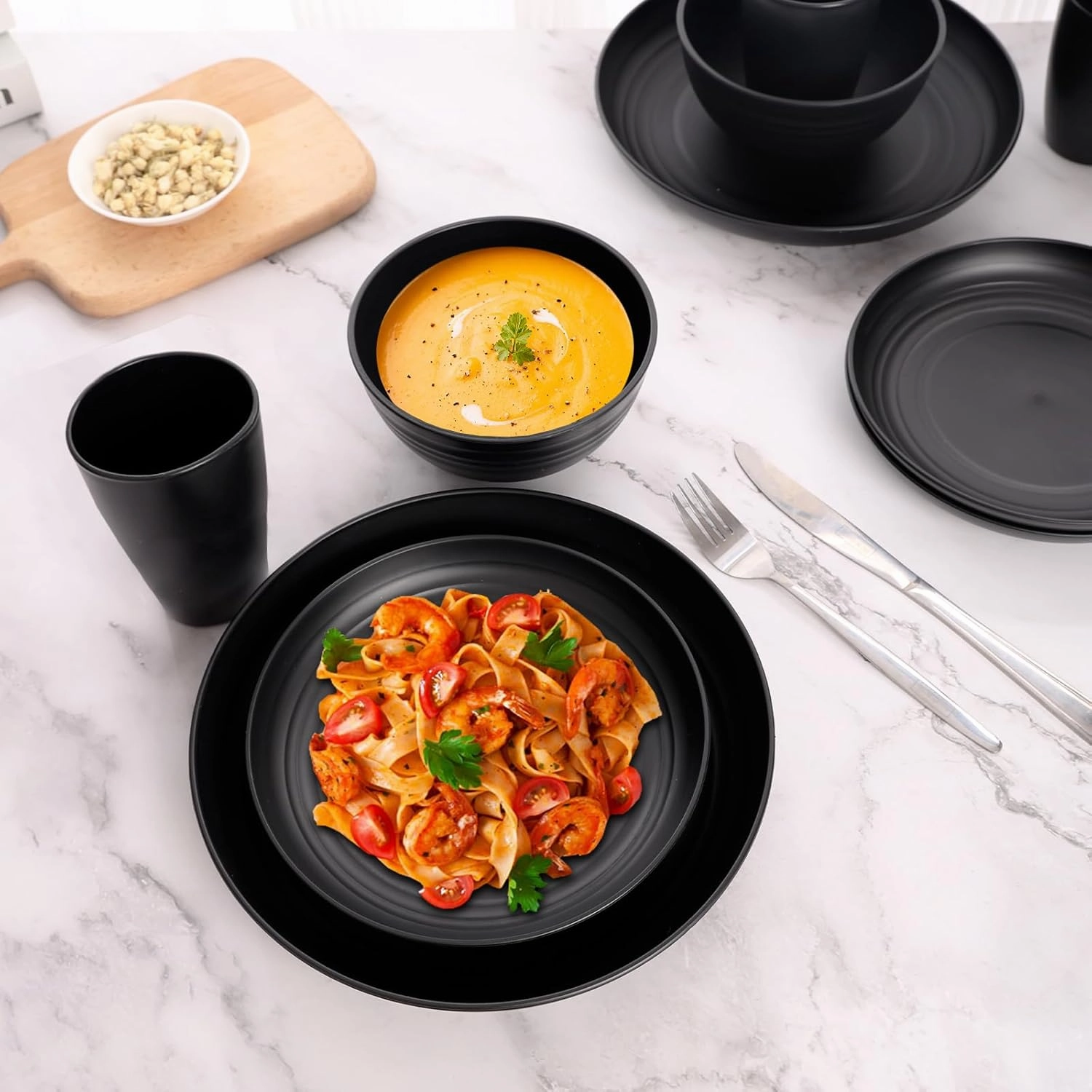 Black Plates and Bowls Sets for 8,Wheat Straw Dinnerware Sets Black Plastic Reusable Dishwasher Safe for Kitchen Camping,32 Pcs Lightweight Unbreakable Plastic Dishes Set Outdoor