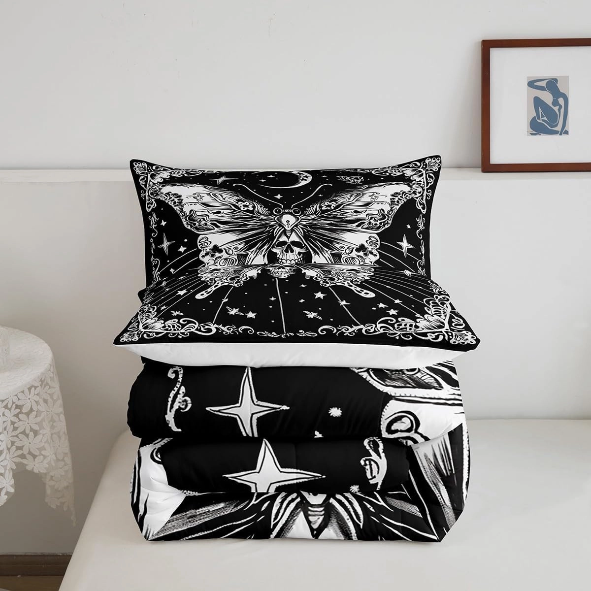 Castle Fairy Butterfly Skull Comforter Set,Boho Sun Moon Bedding Set for Kids Girls Women,Adults Black White Comforter,Stars Moon Quilted Duvet Set Bedroom Collection Twin Size 2Pcs