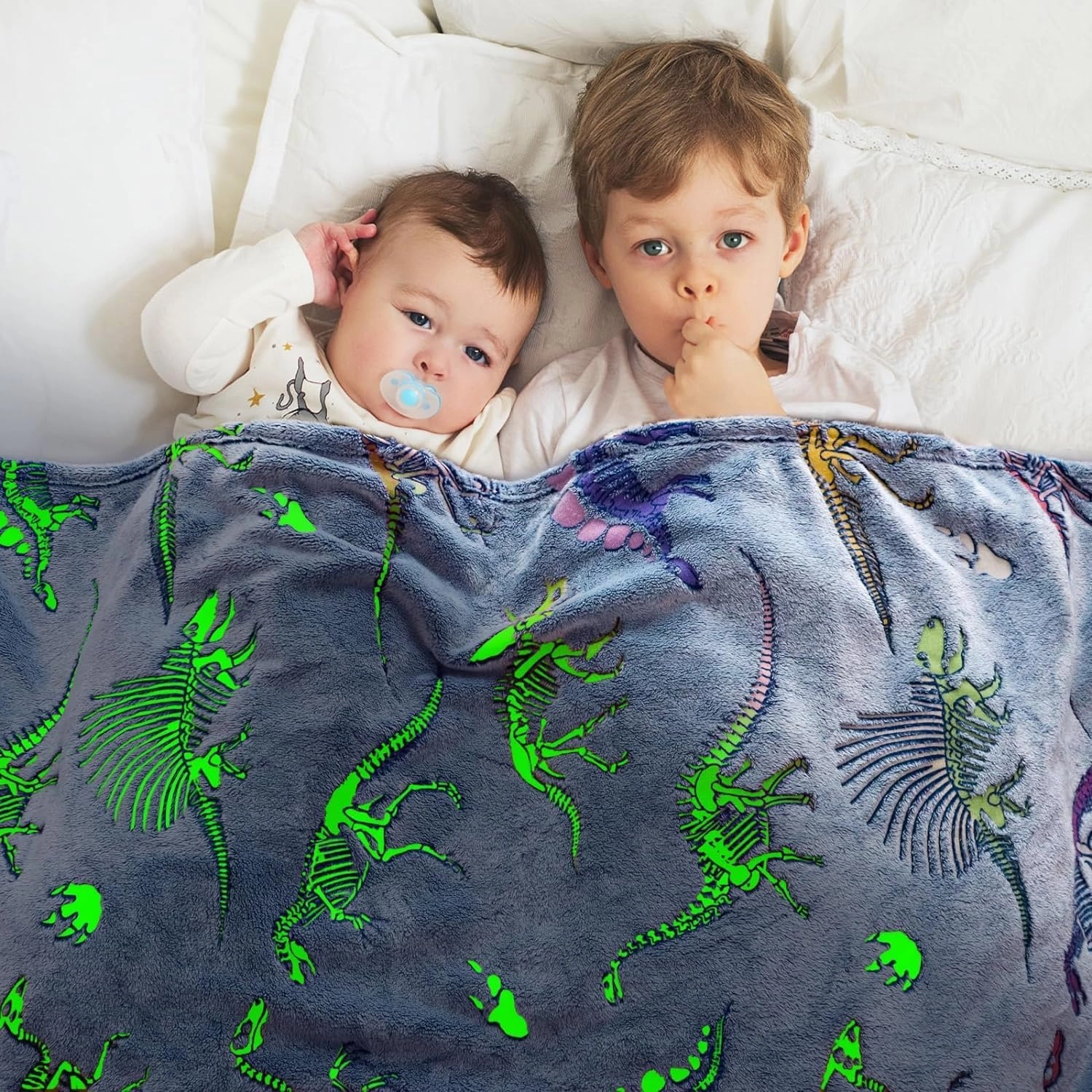 Glow in The Dark Dinosaur Blanket - Soft Warm Plush Kids Cute Dino Throw Blankets for Couch, Luminous 80"x60"