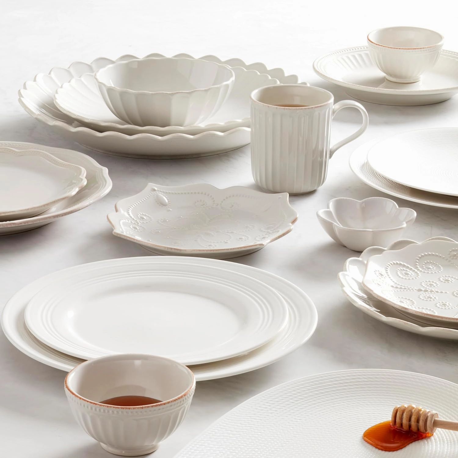 Lenox Wicker Creek 12-Piece Dinnerware Set, 14.29,White