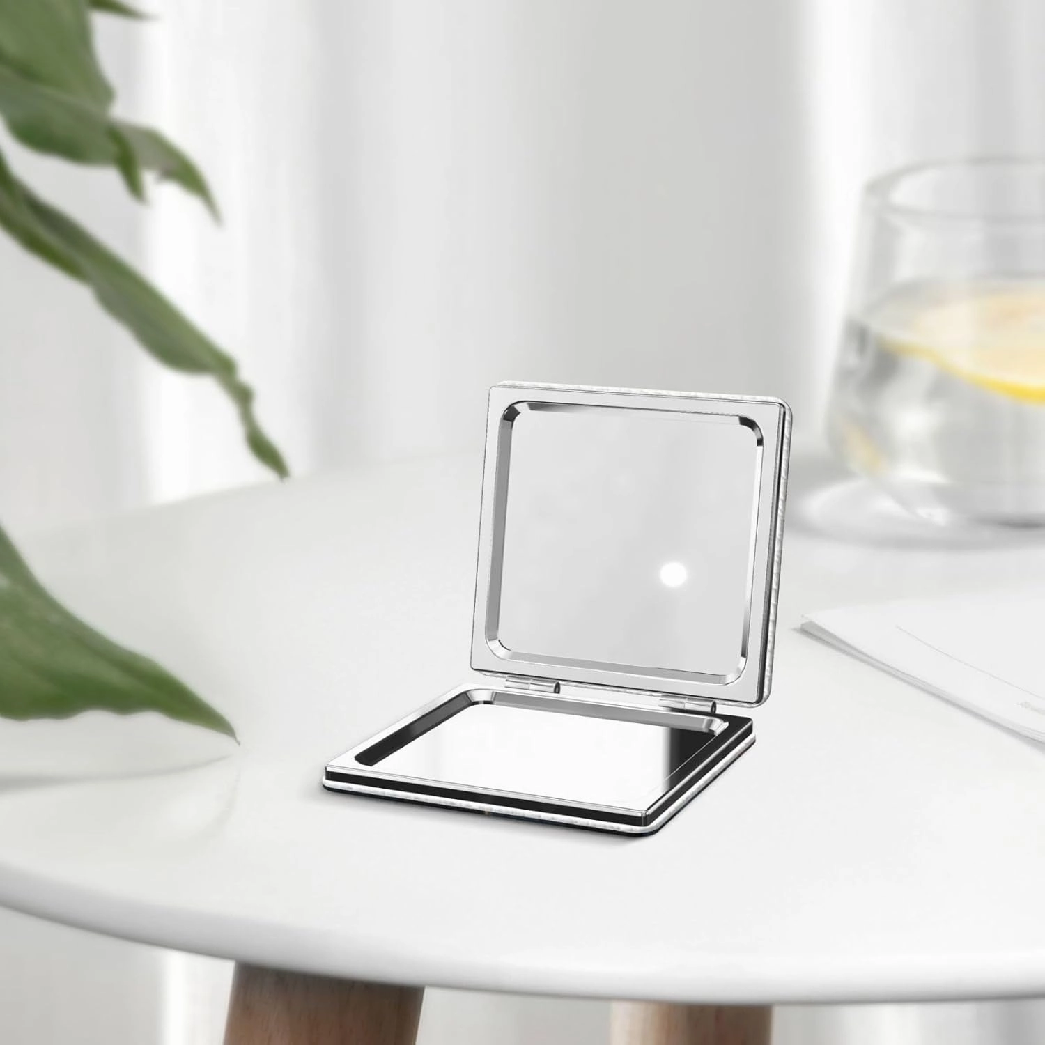 Portable Pocket Makeup Mirror Polar Bear in Winter Travel Cosmetic Mirror Square Print Magnifying Compact Mirror for Eyelash