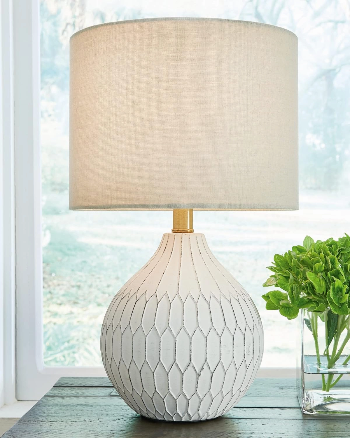 Signature Design by Ashley Wardmont 18" Modern Dimensional Design Ceramic Table Lamp, White