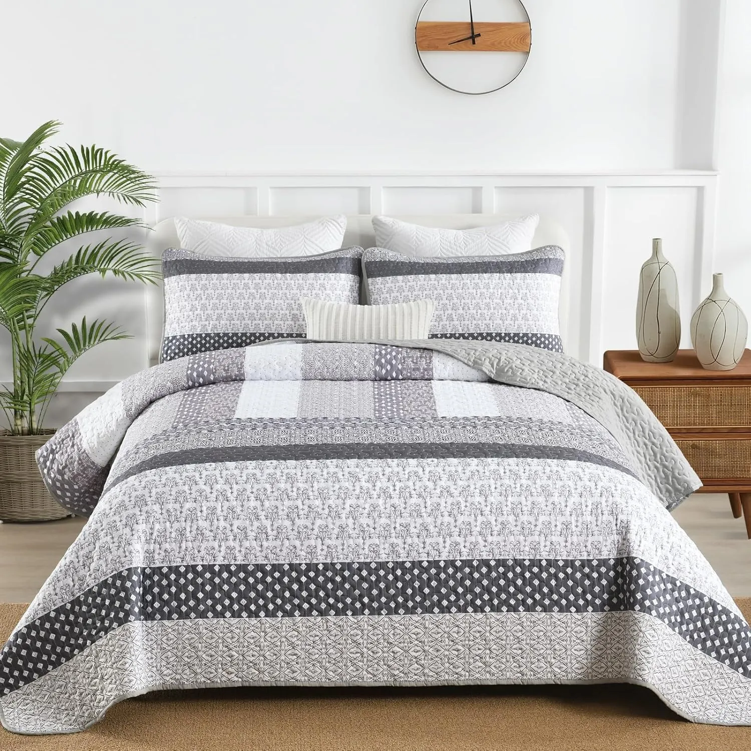 WONGS BEDDING Grey Quilt Queen Size, Bohemian Stripe Quilt Sets 3 Pieces Gray Boho Quilted Bedspread Set Lightweight Microfiber Coverlet Bedding Set All Season (96"x90")